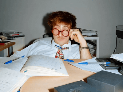 Kling AI Avatar V2 Pro - Photo to Talking Video