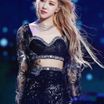 Rose-bieu-dien-Coachella-First-Love-3937734136_1771634839122.jpg